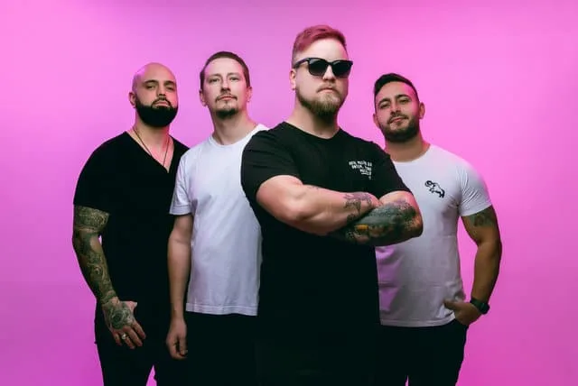 ONZENÓS é finalista do festival Festbandas CWB e prepara novos lançamentos
