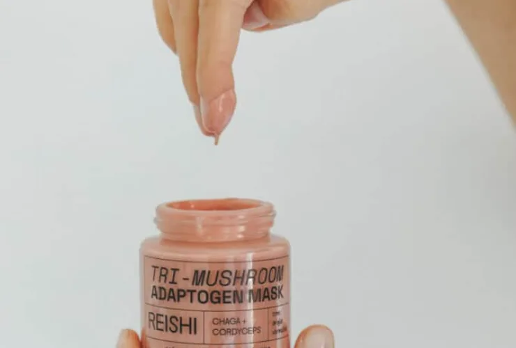INOVAÇÃO: Tri-Mushroom Adaptogen Mask - o poder dos cogumelos para a pele, com alta performance e ingredientes naturais
