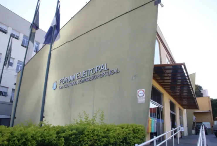 Loureiro representa o comércio ponta-grossense em evento do TRE