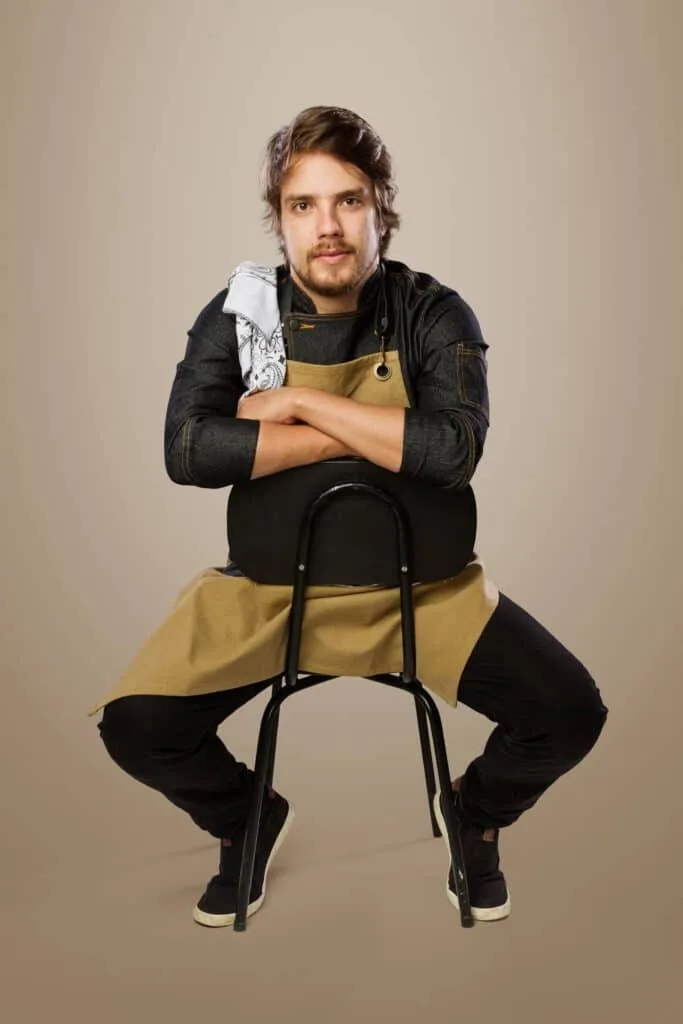 MasterChef Vitor Bourguignon faz palestra em Ponta Grossa