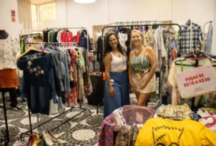 É NESTE FIM DE SEMAMA: Milhares de Peças com Preços entre R$ 10 e R$ 70 no Aniversário do Saí do Armário