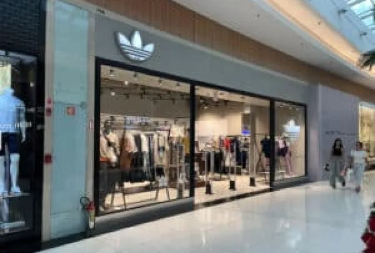 Adidas inaugura loja no Catuaí Maringá