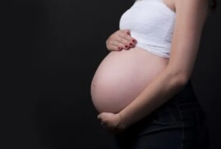 Cerclagem uterina: entenda a cirurgia realizada por Eliana, Nadja Haddad e outras grávidas