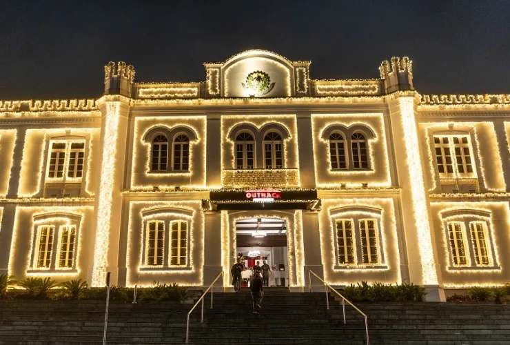Coral de Natal encanta o público no Shopping Curitiba
