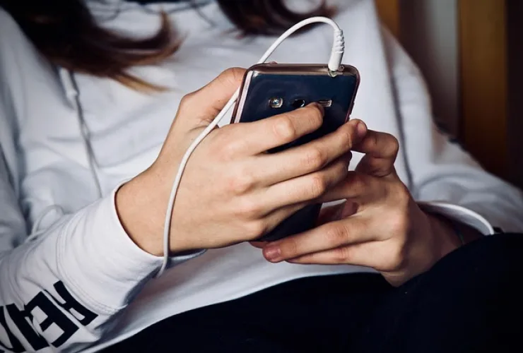 Popular nas redes sociais, “terapia da rejeição” pode agravar saúde mental