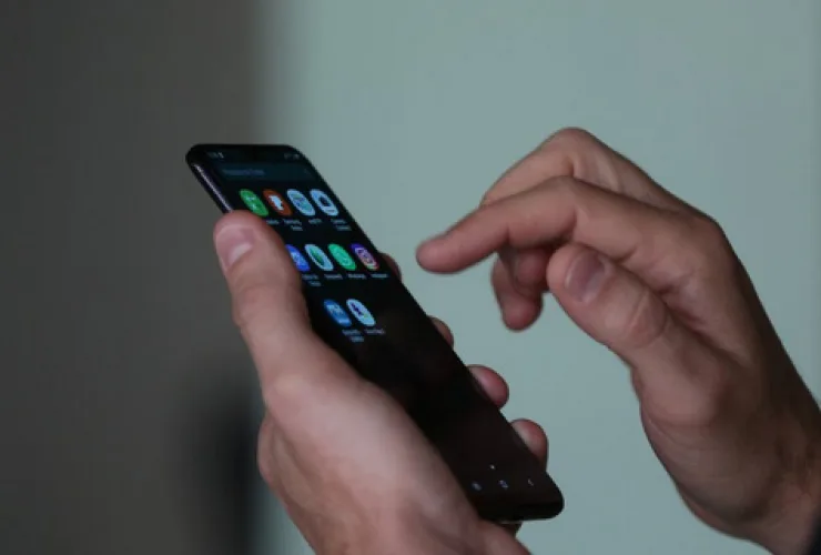 Governo amplia Celular Seguro com WhatsApp; furtos caem 3,3% no PR