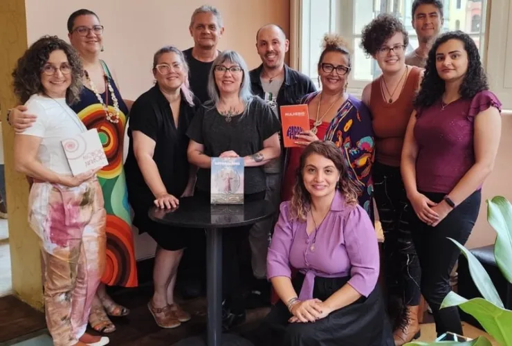 Editoras independentes se reúnem em festival para promover literatura paranaense