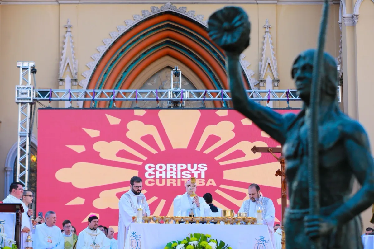 Corpus Christi 2025 celebrou fé e cultura em Curitiba com teatros, arte e tradição popular