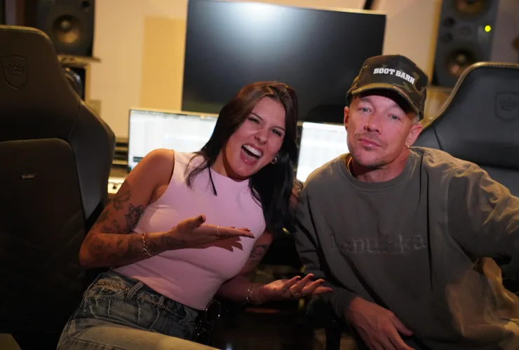 Ana Castela e Diplo exploram o poder da IA no clipe de “Tropa do Chapelão”