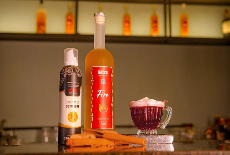 Com a chegada do inverno, campanha aquece bares de Curitiba com drinks à base de licor de canela