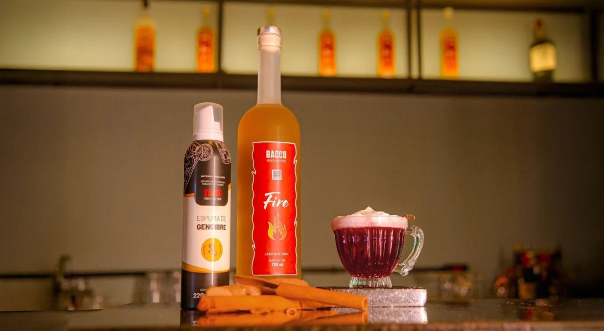 Com a chegada do inverno, campanha aquece bares de Curitiba com drinks à base de licor de canela