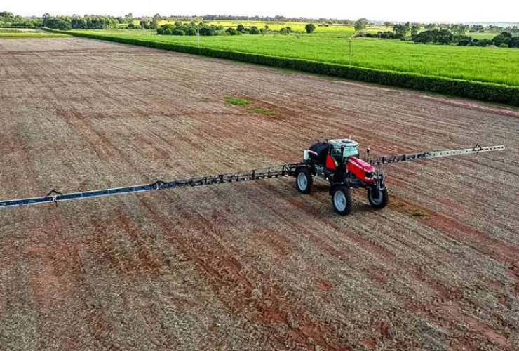 Inovações do pulverizador MF 500R otimizam uma das operações mais recorrentes da lavoura com foco em eficiência, economia e sustentabilidade