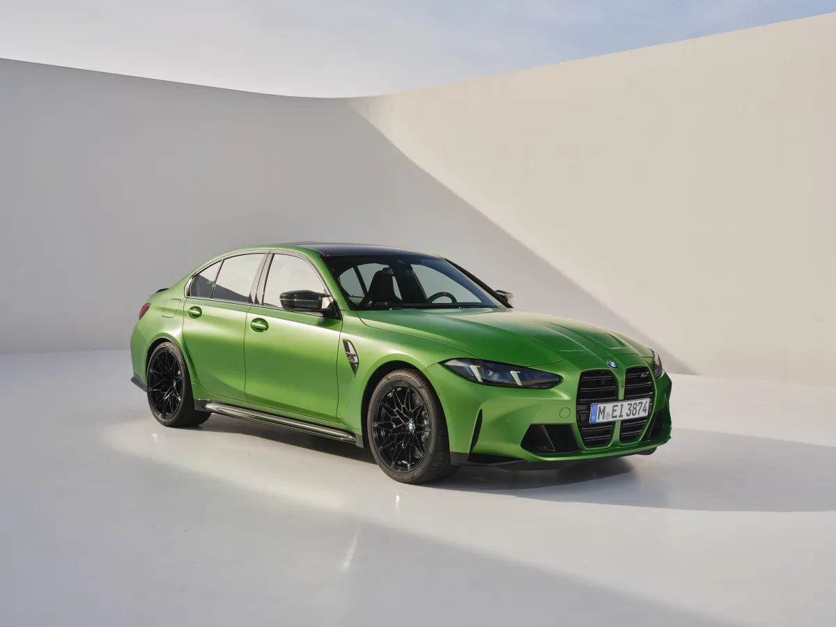 Processo de pintura BMW Individual está disponível para o M3 no Brasil e oferece até 150 opções de cores para carroceria