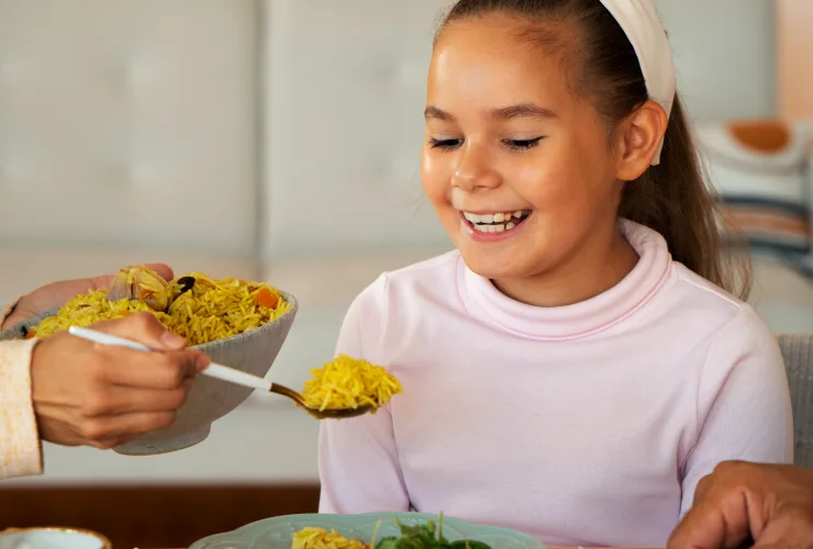 Seletividade alimentar pode evoluir até a vida adulta. É essencial estimular hábitos saudáveis desde a infância