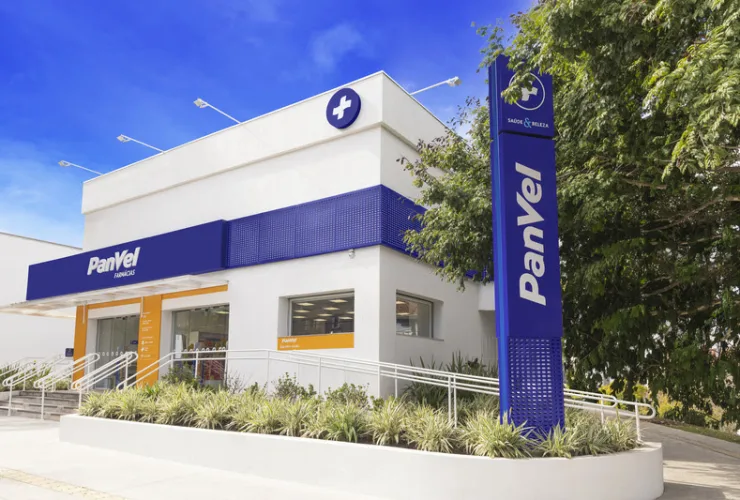 Panvel abre inscrições para o Programa de Estágio em Farmácia 2025 com 60 vagas no RS, SC, PR e SP