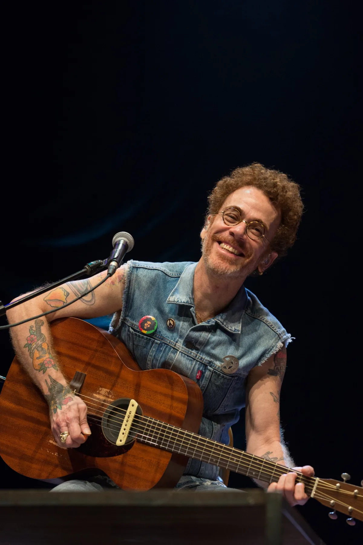 NANDO REIS VEM A CURITIBA COM SUA VERSÃO ACÚSTICA
