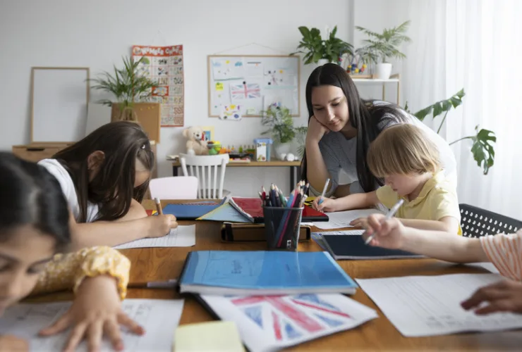 Ensino bilíngue impulsiona habilidades socioemocionais desde a educação infantil