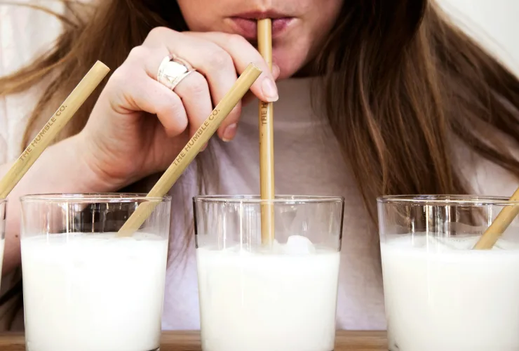 Produtos “sem lactose” podem agravar sintomas, alerta nutricionista