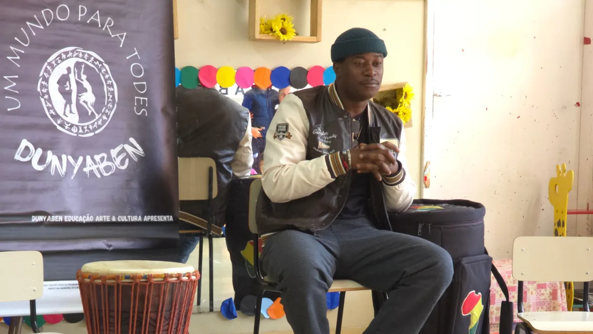 Laboratório de Africanidades leva a tradição da Percussão Mandengue para universidade no Paraná
