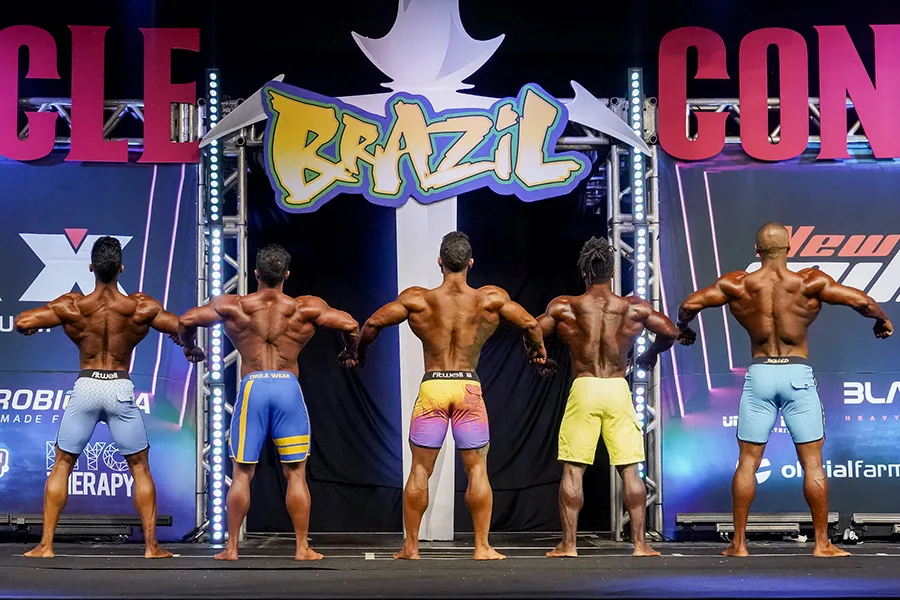 Campeão do Mr. Olympia Derek Lunsford durante apresentação na Musclecontest Brazil