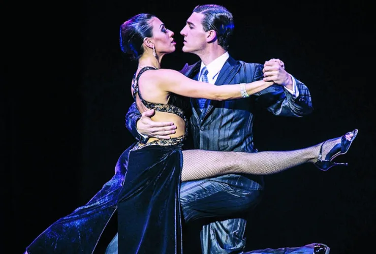 Cenas do espetáculo Uma Noite em Buenos Aires, celebrando 50 anos de sucesso com tango