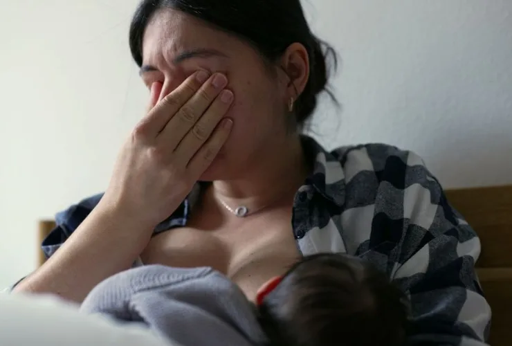 Fissura, dor no seio, desconforto, noites mal dormidas; mães em amamentação precisam de orientação profissional e apoio emocional da família.
