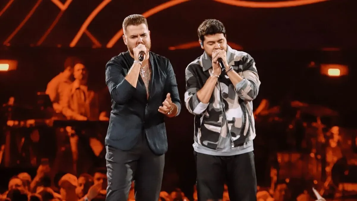 Zé Neto & Cristiano se apresentam na festa Intenso em Curitiba