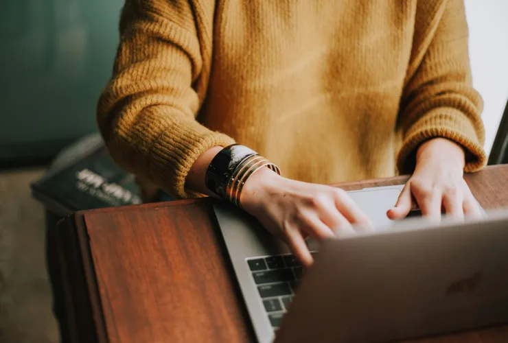 Curso online de japonês gratuito da Kultivi com aulas práticas e certificação.