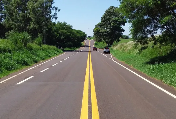 Novos contratos de pedágio no Paraná trazem mudanças para empresas de transporte e usuários das rodovias estaduais.