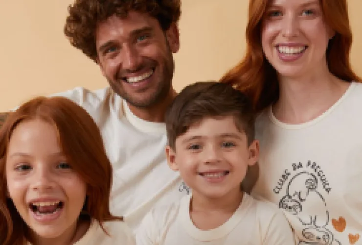 Peças de roupas Malwee em promoção no bazar de Jaraguá do Sul