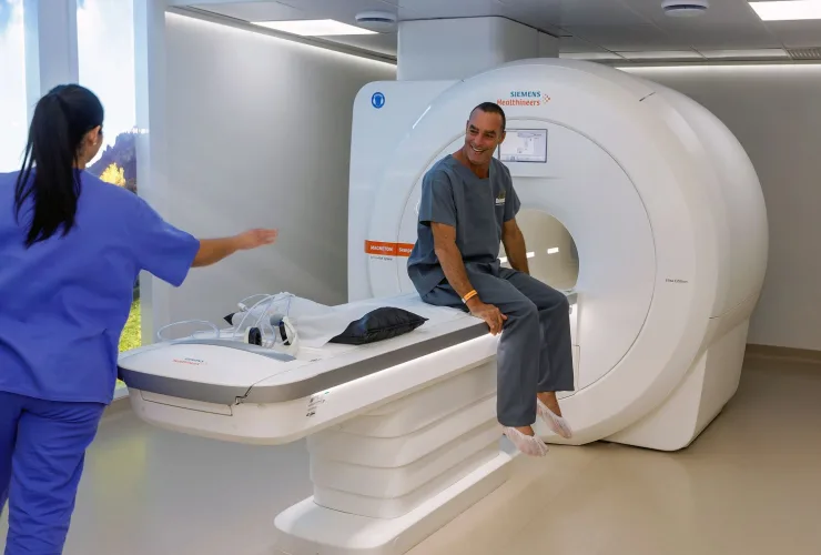 Exame de ressonância magnética para diagnóstico de esclerose múltipla