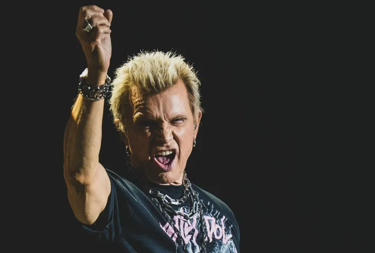 Billy Idol se apresenta pela primeira vez em Curitiba, em novembro