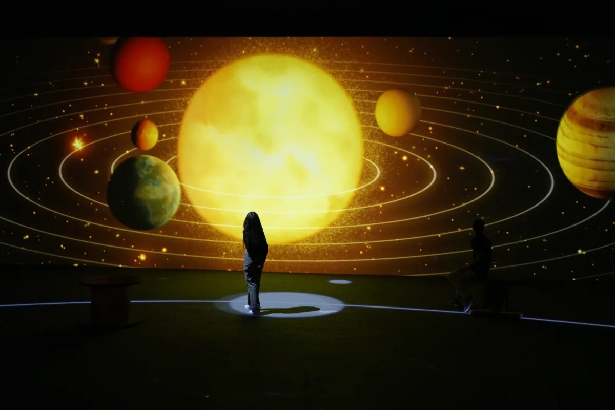 Exposição imersiva “Viagem ao Espaço” estreia no Catuaí Shopping Londrina em 21 de novembro