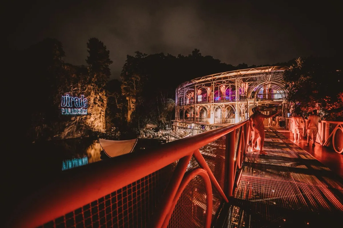 Maior festa de Réveillon de Curitiba reúne gastronomia, música e diversão para celebrar a chegada de 2026.