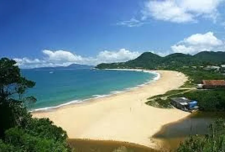 Praia do Estaleirinho vista aérea