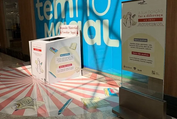 Arrecadação de material escolar no shopping