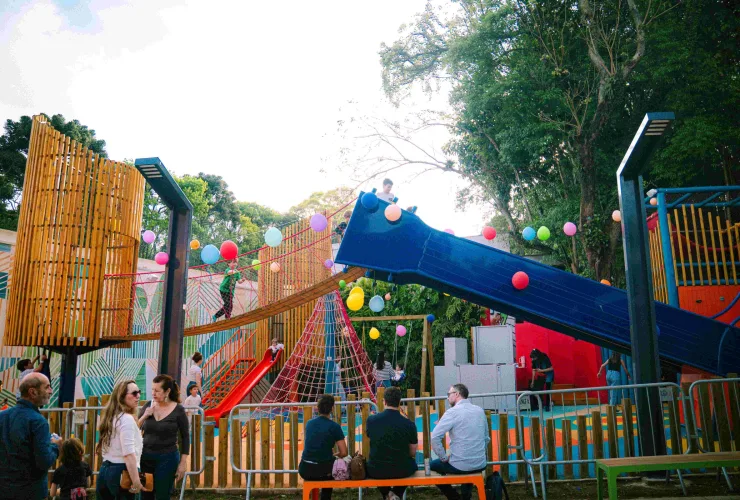 Parque Jaime Lerner promove o “Verão no Parque”, atraindo turistas e moradores de curitiba durante as férias. 