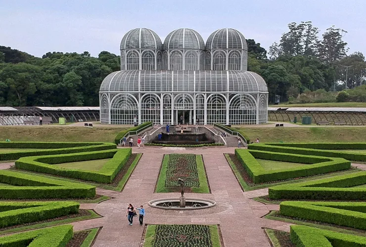 Jardim Botânico é um dos queridinhos da capital paranaense.