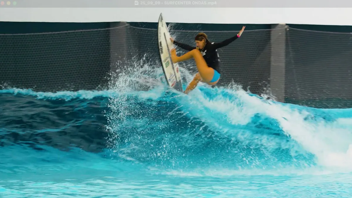 Surf Center Curitiba com piscina coberta e aquecida