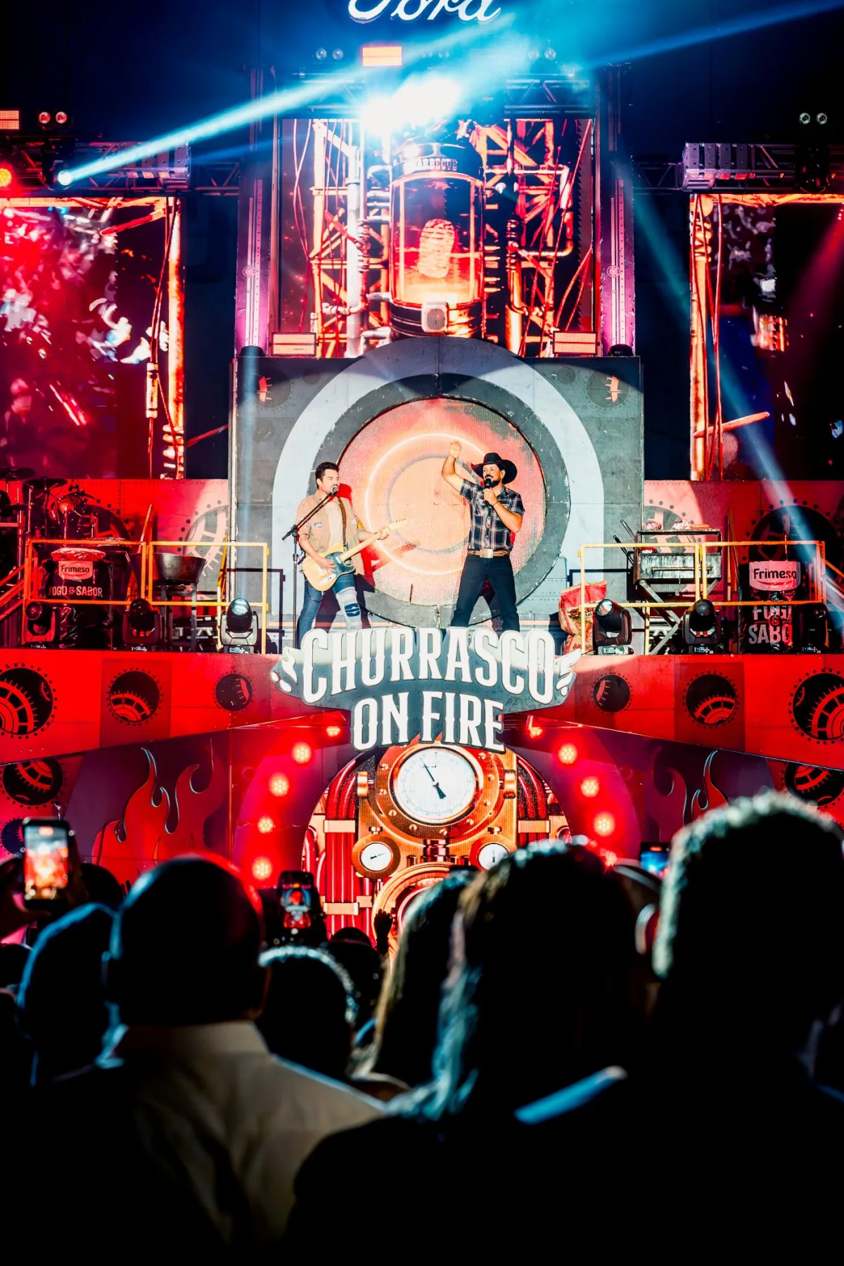 Fernando e Sorocaba estreiam nova temporada do Churrasco On Fire