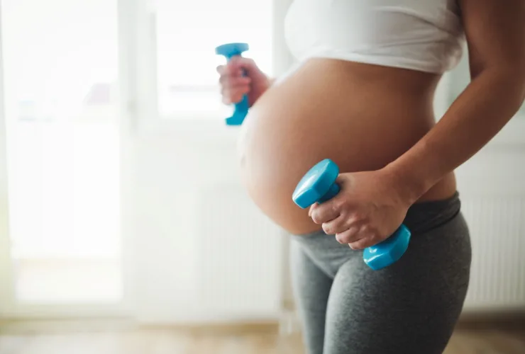 O exercício físico pode reduzir o risco de diabetes gestacional, hipertensão e depressão ao longo da gravidez