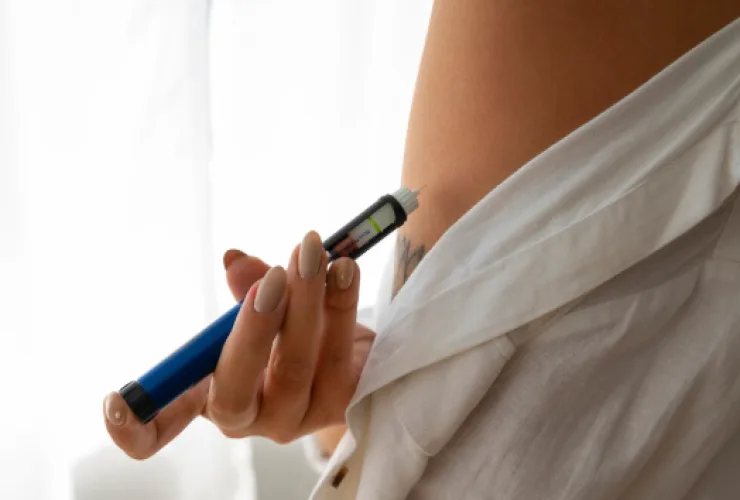 8 problemas que podem ser causados pela automedicação para emagrecimento