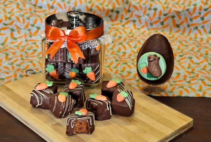 Ovo em Fatias da D’Fuhrmann Chocolates com seis sabores e linha Capivara para Páscoa 2026
