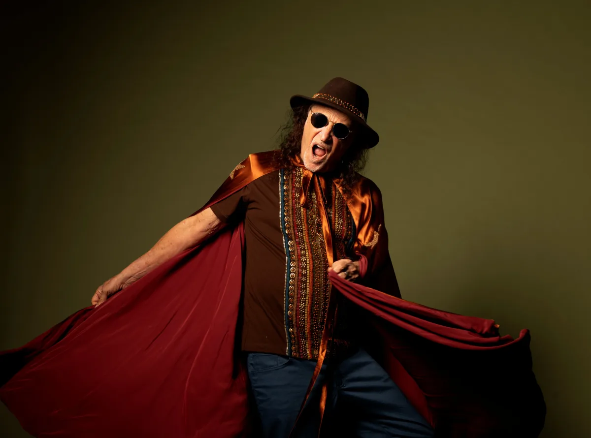 Alceu Valença traz turnê “80 Girassóis” para Curitiba com show especial no Igloo Super Hall