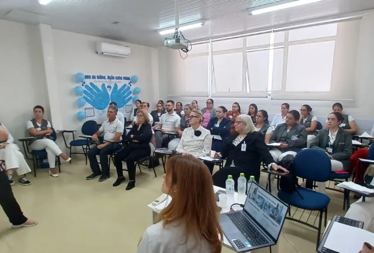 Nova lei dos direitos do paciente é debatida por hospital em Curitiba