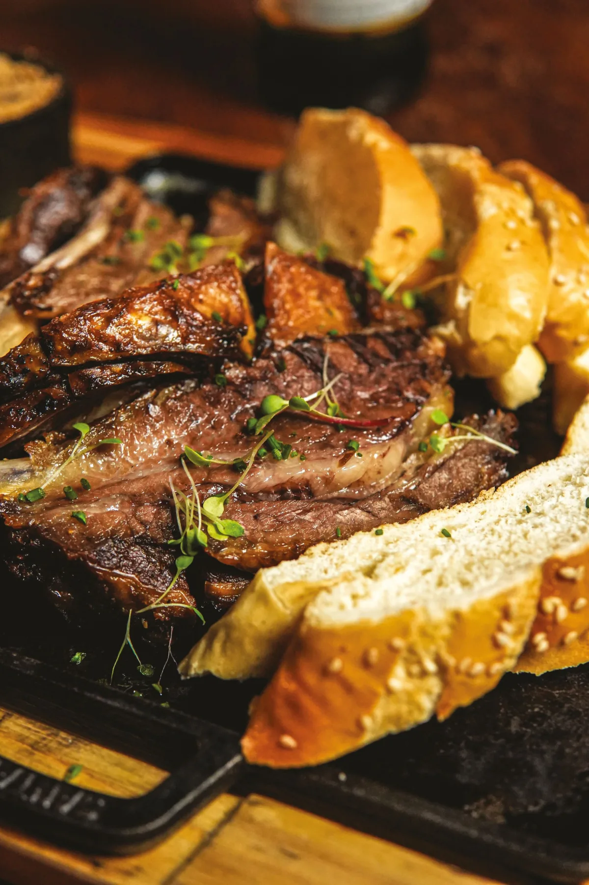 Vila Yamon se reinventa em Curitiba e reabre como gastrobar