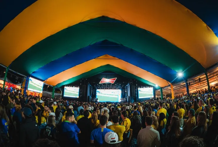 Onde assistir aos jogos da Copa em Curitiba? Confira opções para torcer pelo Brasil