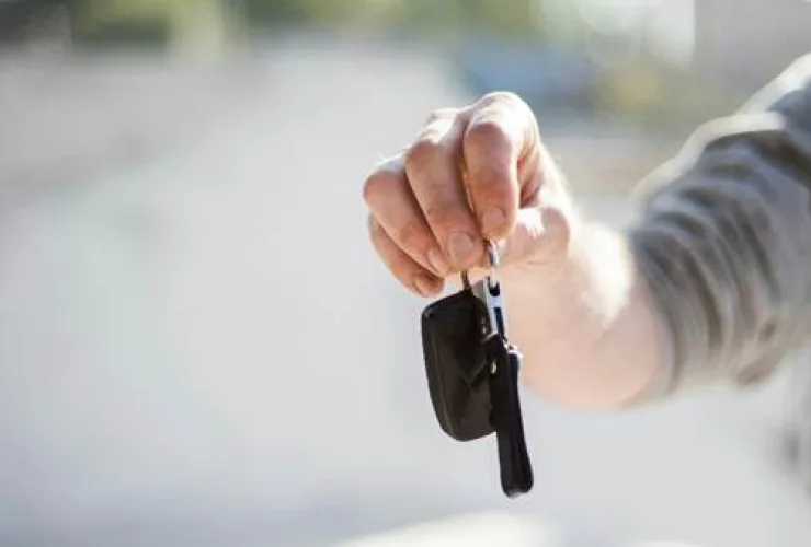 Vai comprar ou vender um carro? Veja cuidados nas negociações entre particulares