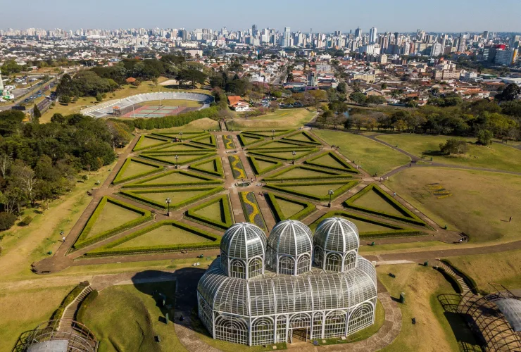 Aluguel em Curitiba supera R$ 2,5 mil e studios lideram procura