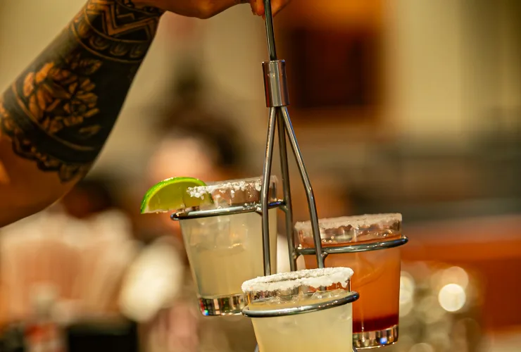 Outback de Ponta Grossa oferece opções especiais no almoço e happy hour